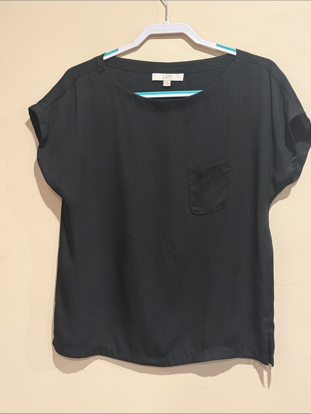 LOFT Classic Black Short-Sleeve Pocket Tee Blouse casual minimalist Versatile